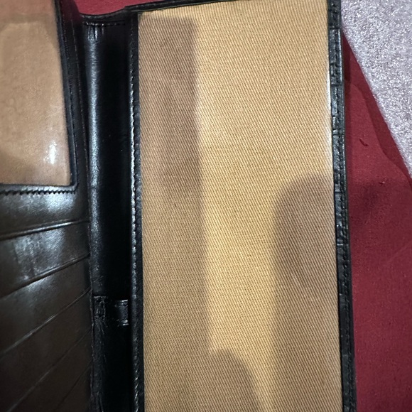 Tupperware Wallet - Picture 5 of 7